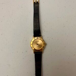 Vintage Time Magazine Quartz Analog Watch with Genuine Leather Band